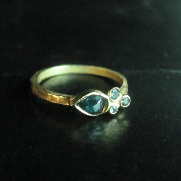 Engagement ring. 14k yellow gold blue diamond ring and 3 Tourmalines. - Picture 5 of 14